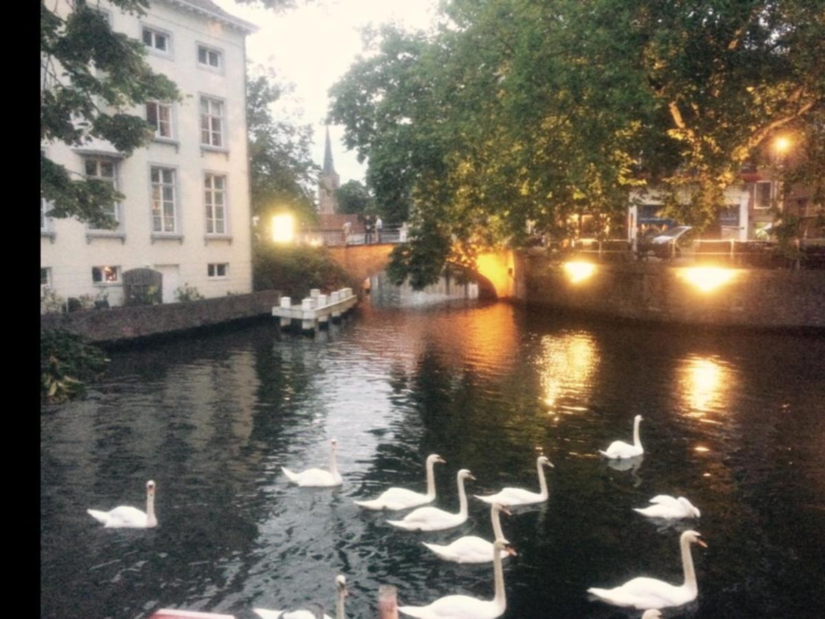 Canal Central Брюж Екстериор снимка